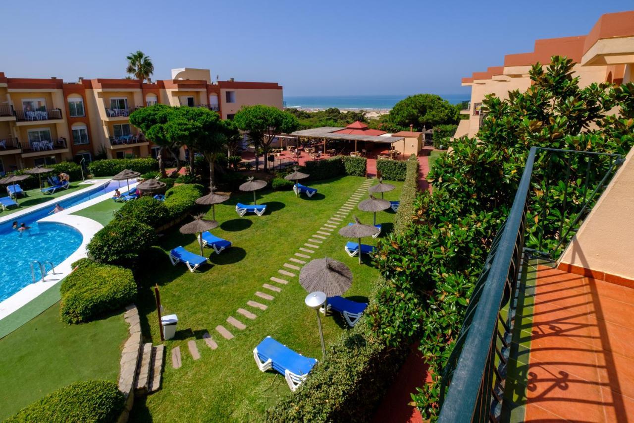 Aparthotel Las Dunas Chiclana de la Frontera Exterior foto