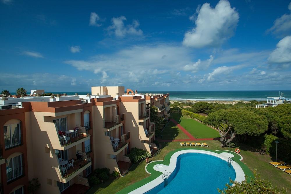 Aparthotel Las Dunas Chiclana de la Frontera Exterior foto