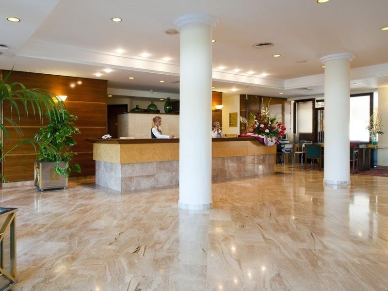 Aparthotel Las Dunas Chiclana de la Frontera Exterior foto